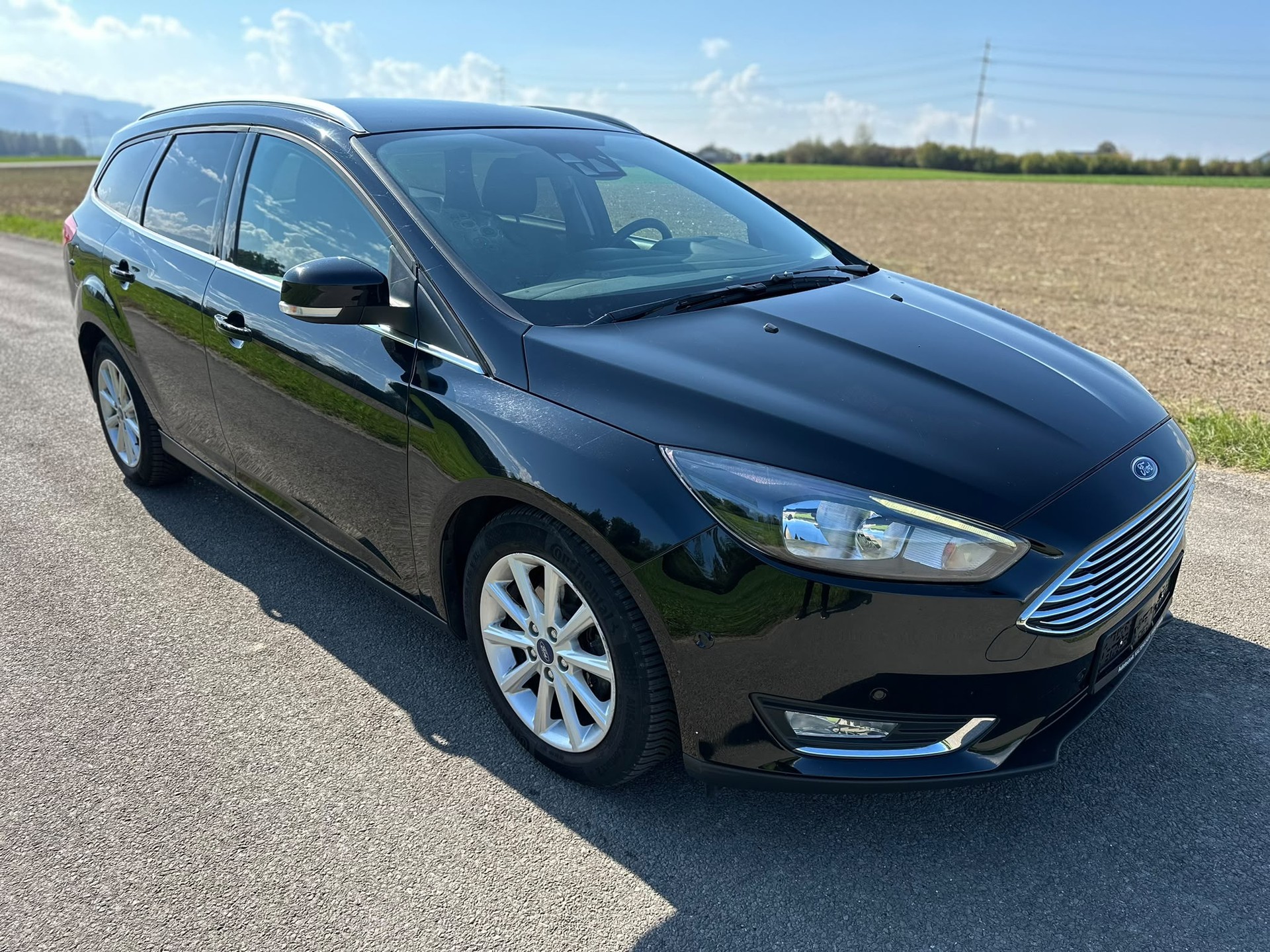 FORD Focus 1.0 SCTi Titanium Automatic-image-2