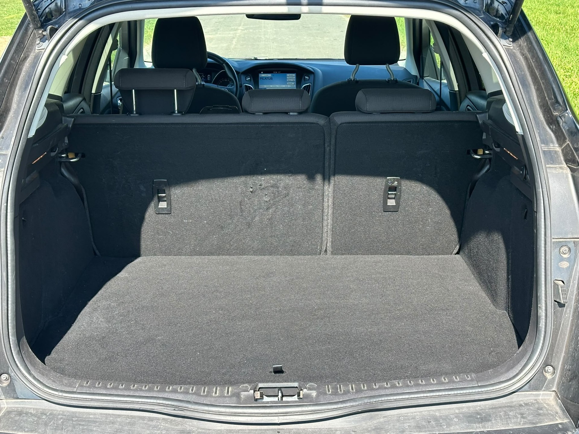 FORD Focus 1.0 SCTi Titanium Automatic-image-11