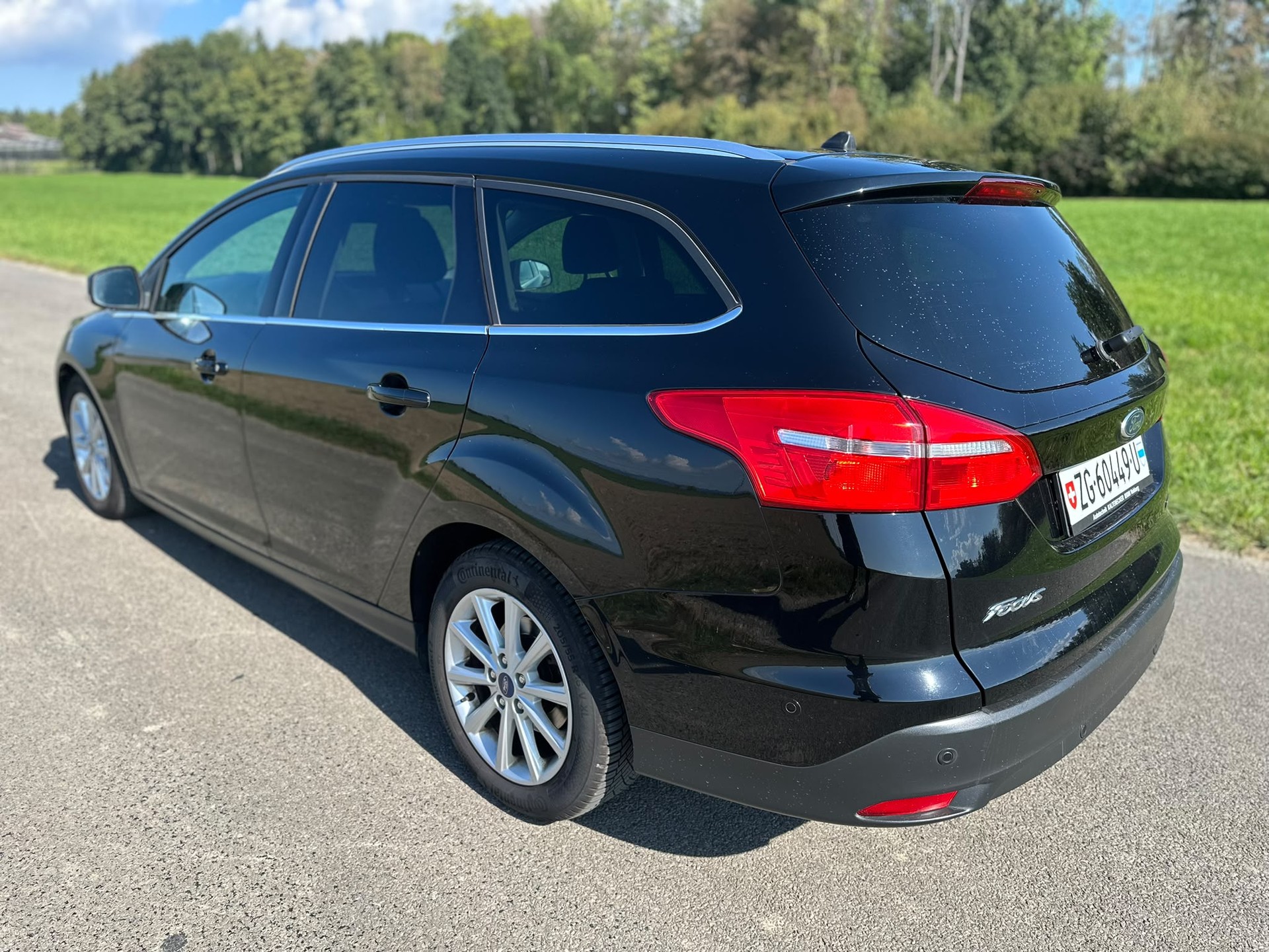 FORD Focus 1.0 SCTi Titanium Automatic-image-6