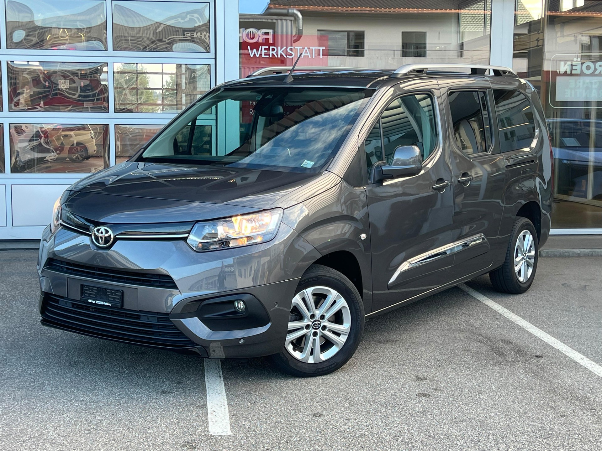 TOYOTA Proace City Verso L2 1.5 HDi 130 Trend-image-2