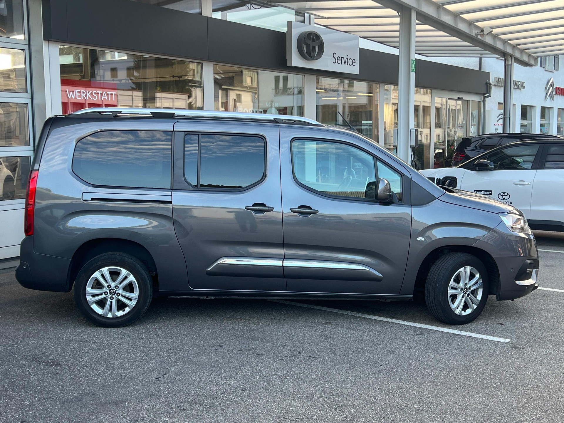 TOYOTA Proace City Verso L2 1.5 HDi 130 Trend-image-4