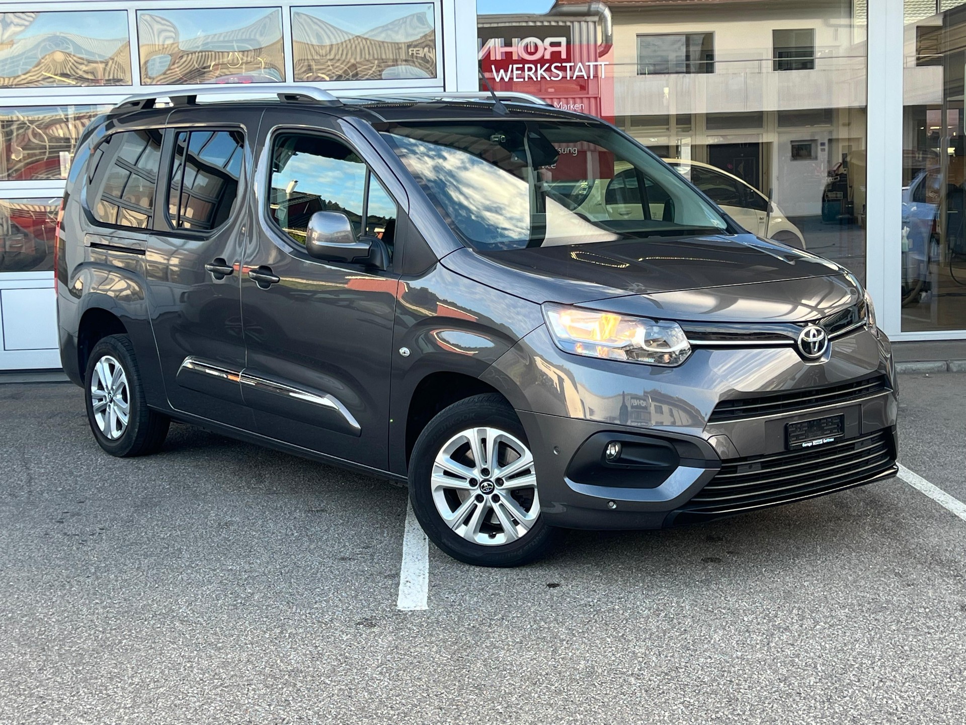 TOYOTA Proace City Verso L2 1.5 HDi 130 Trend-image-0