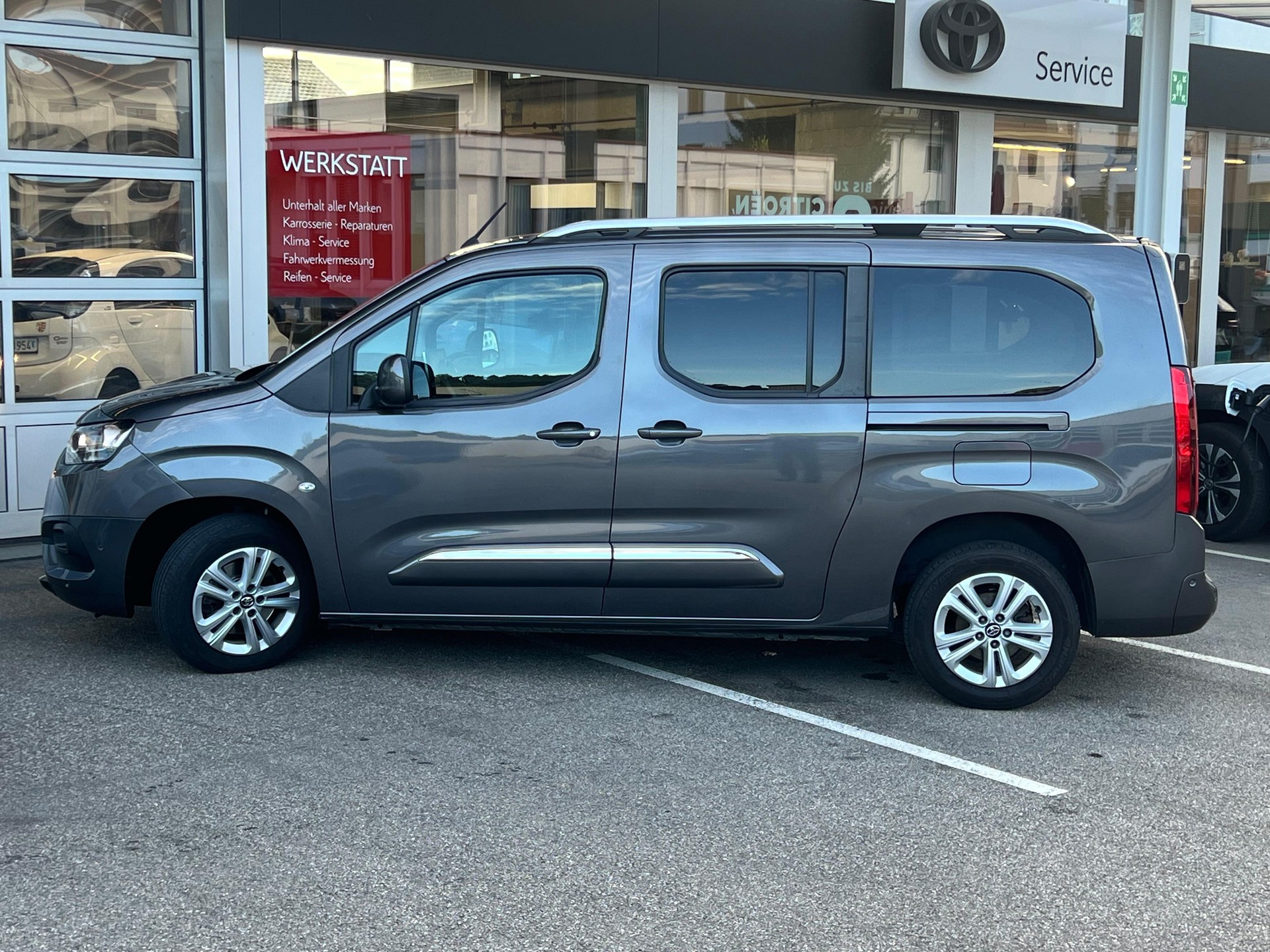 TOYOTA Proace City Verso L2 1.5 HDi 130 Trend-image-3