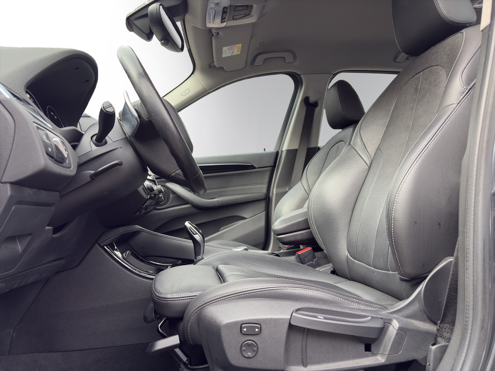 BMW BMW X1 xDrive 18d Sport Line Steptronic | Head-Up | Rückfahrkamera | 8-fach Alu bereift | Sitzheizung | Frisch ab MFK |-image-9