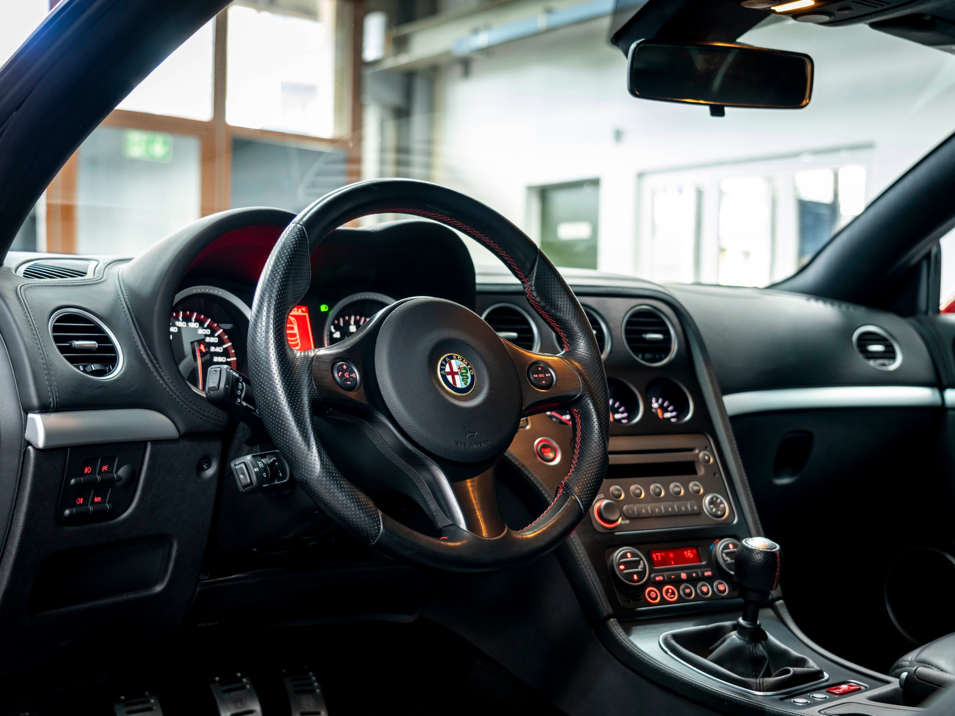 ALFA ROMEO Spider 1.8 TBi-image-18