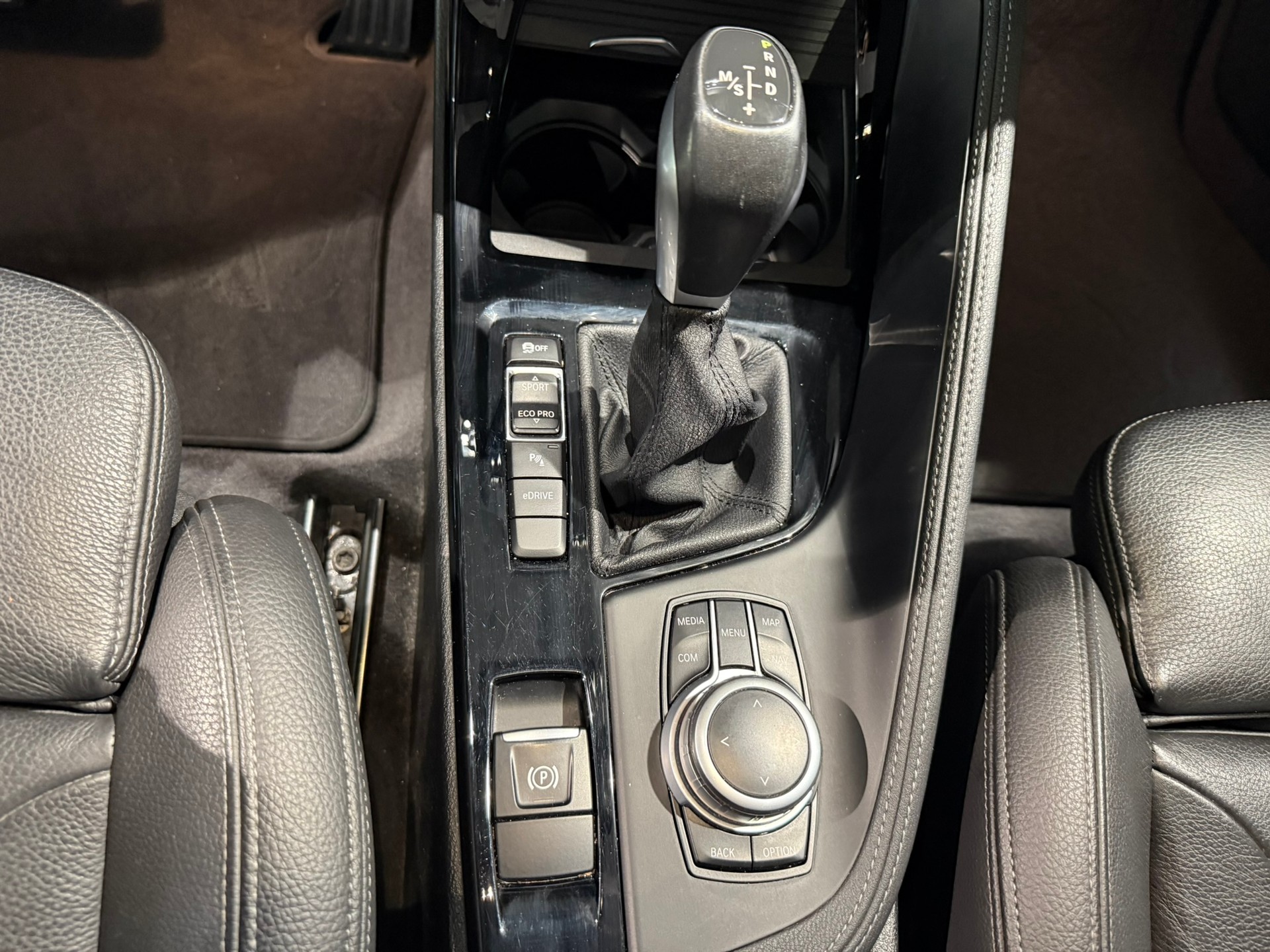 BMW X1 xDrive 25e M Sport Steptronic-image-21