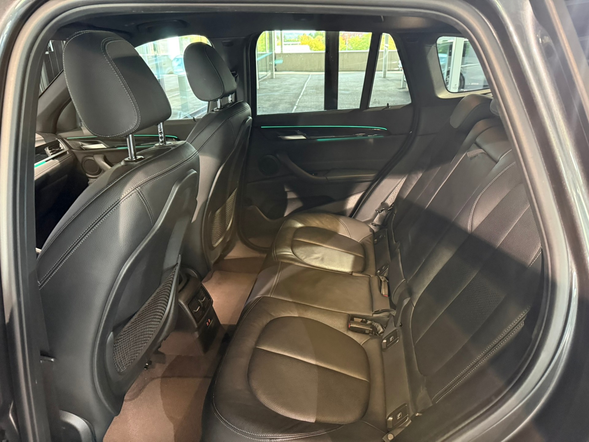 BMW X1 xDrive 25e M Sport Steptronic-image-17
