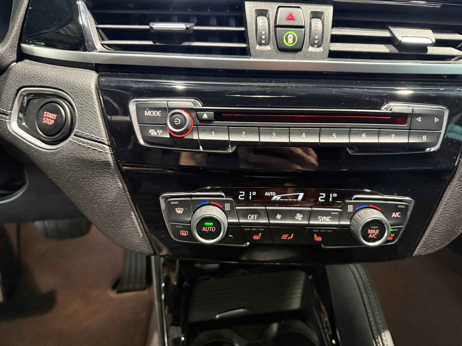 BMW X1 xDrive 25e M Sport Steptronic-image-22