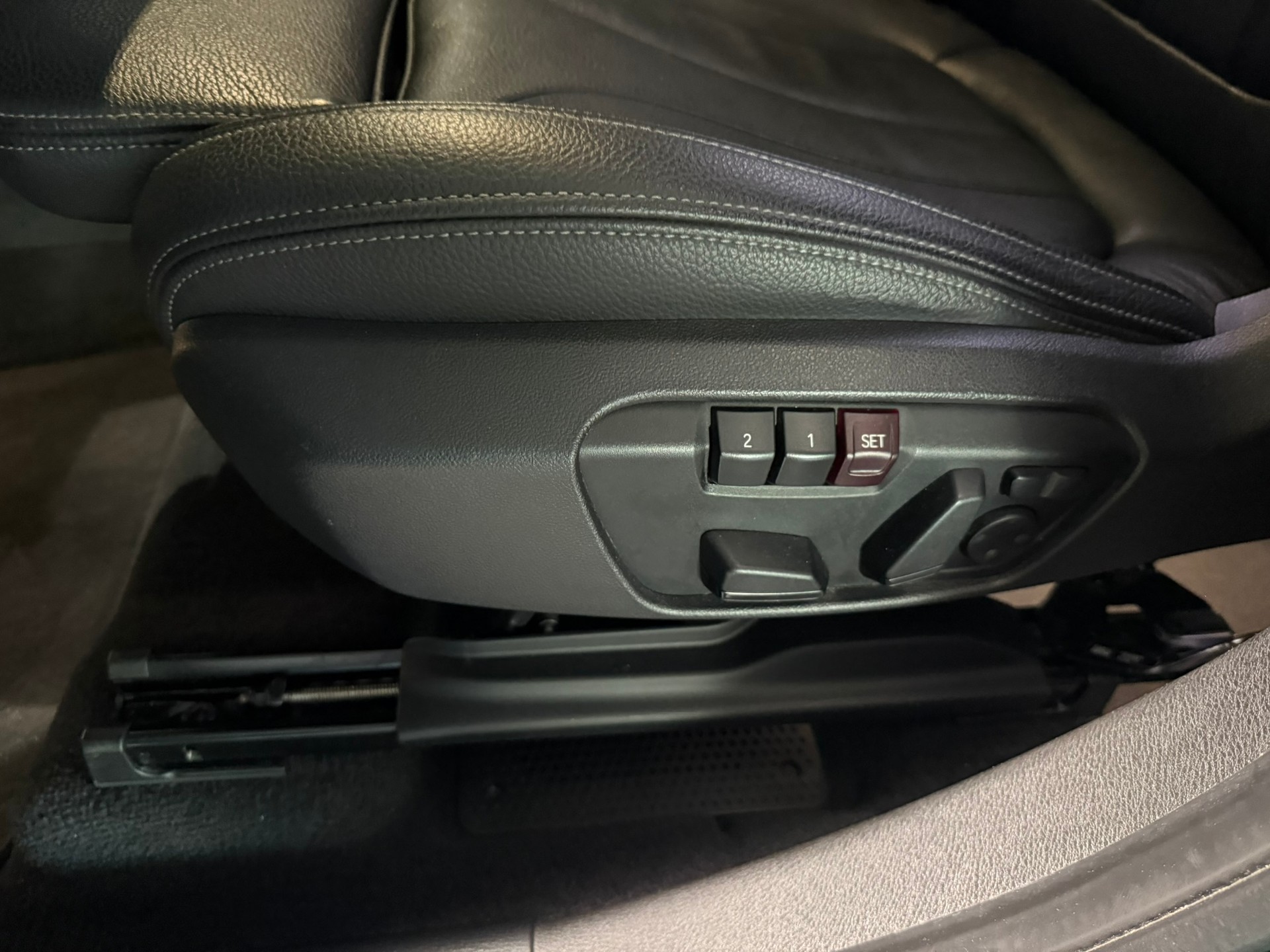 BMW X1 xDrive 25e M Sport Steptronic-image-26