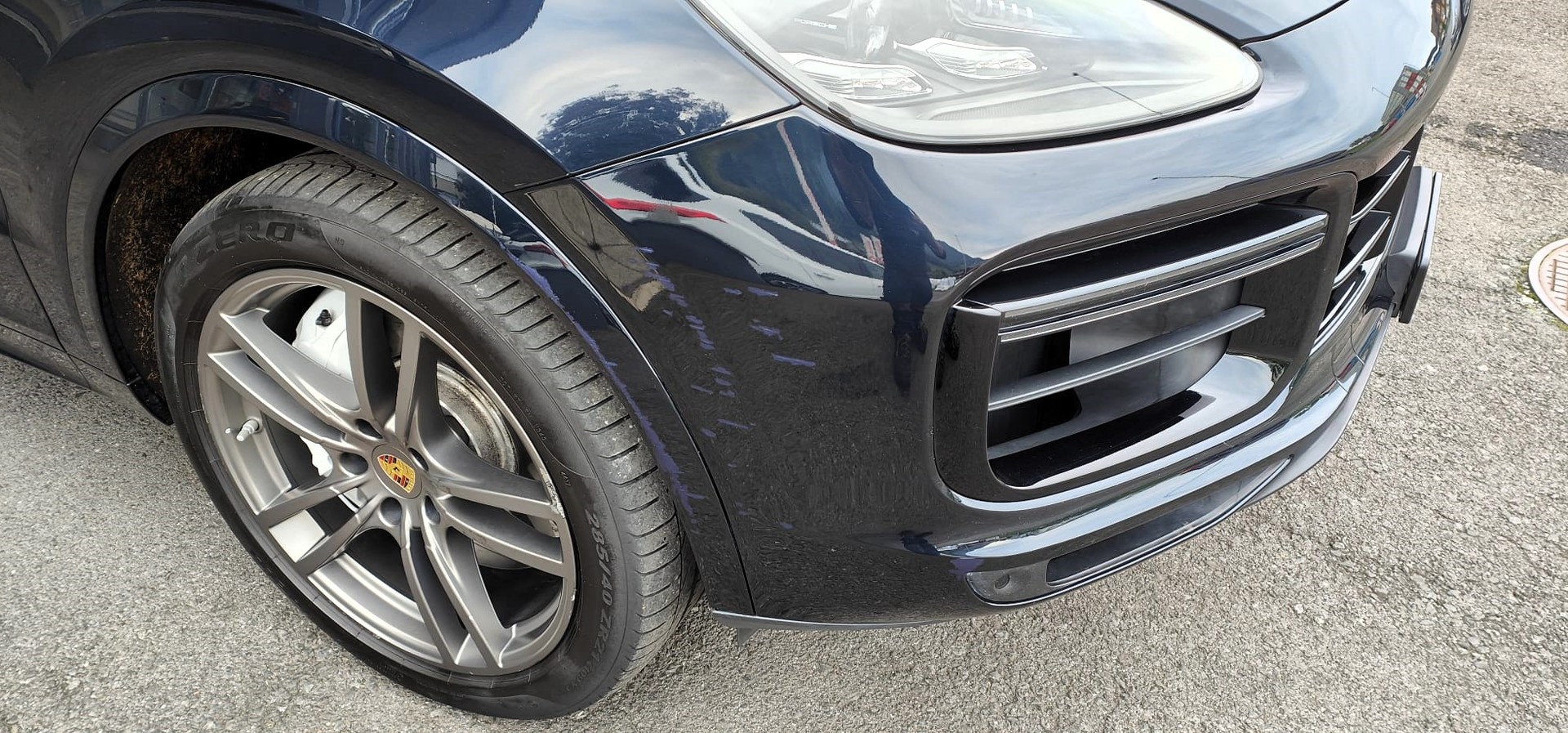 PORSCHE Cayenne Turbo-image-18