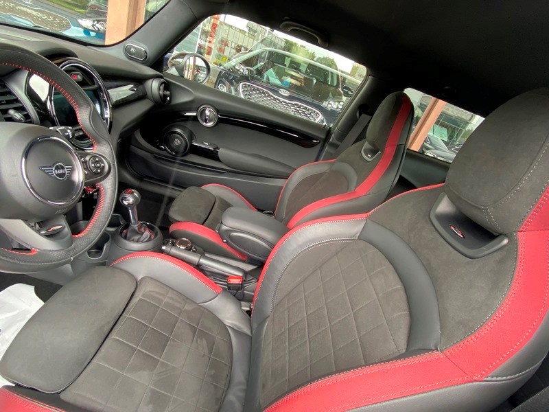 MINI Mini Cooper John Mini Cooper Works-image-5