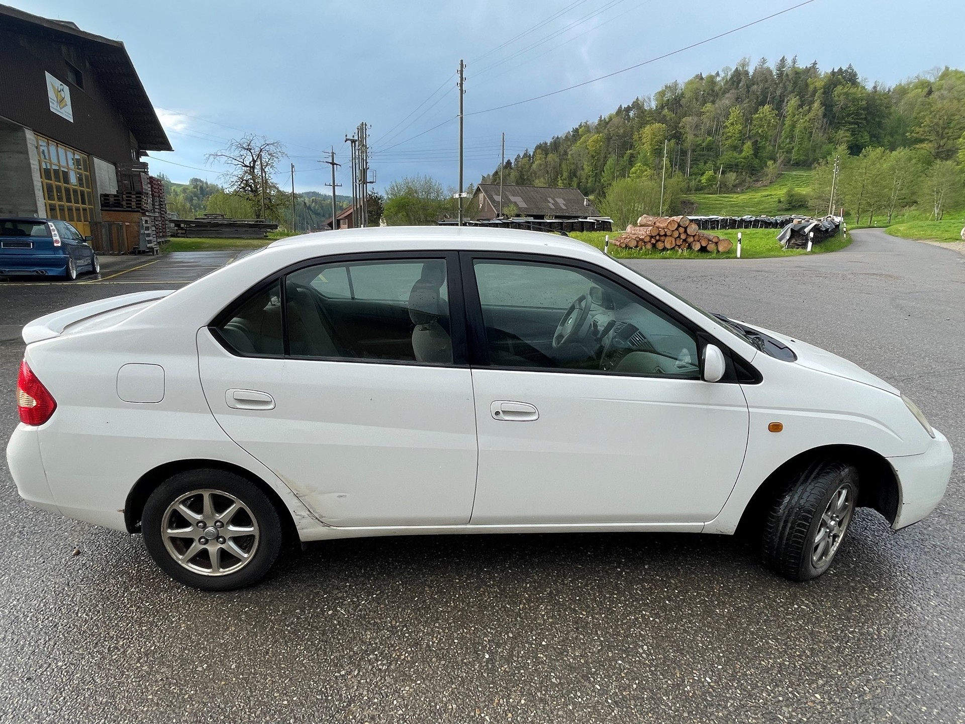 TOYOTA Prius 1.5 16V Hybrid-image-1