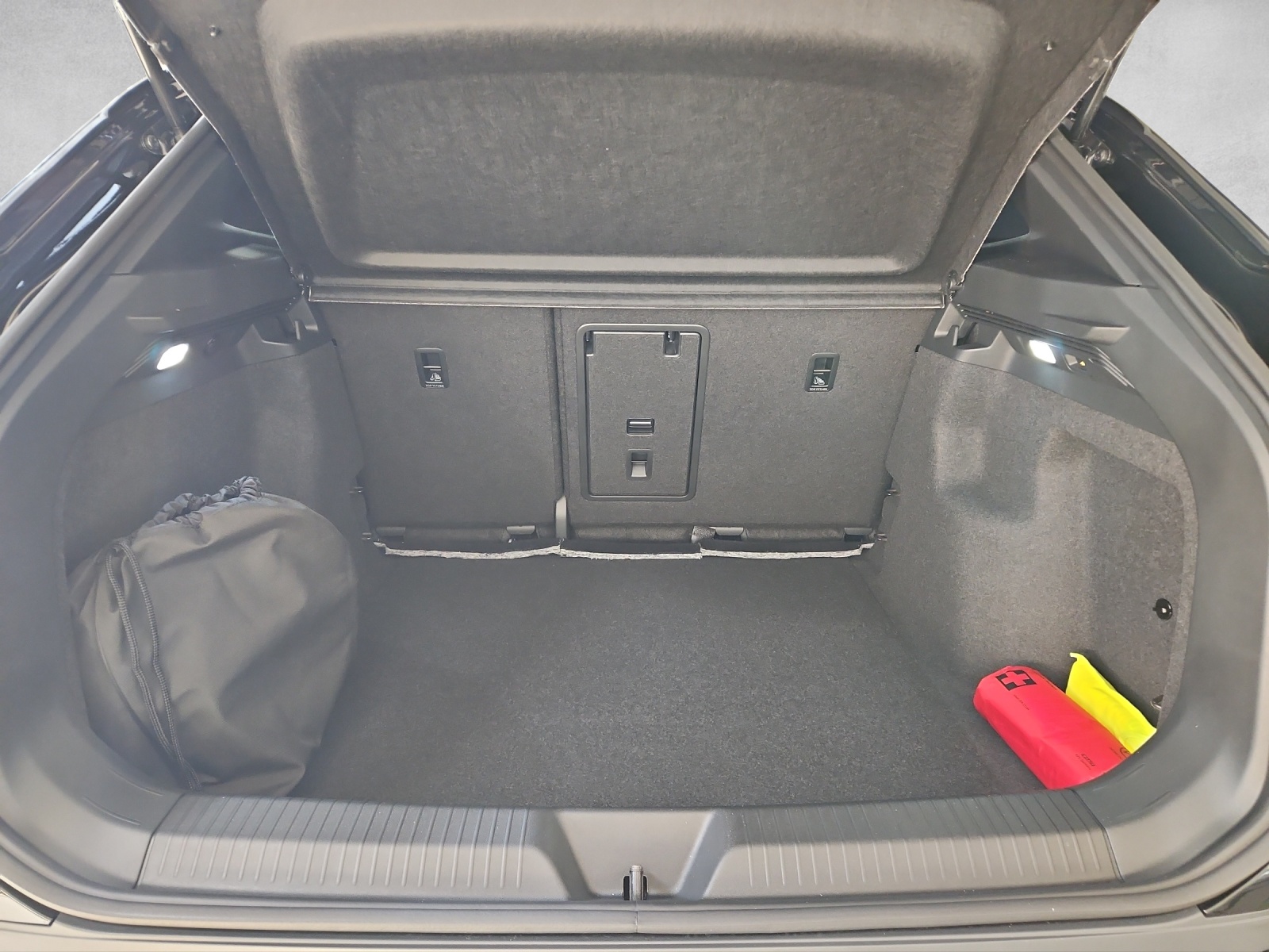 VW ID.4 Pro Performance 77 kWh Life Plus-image-10