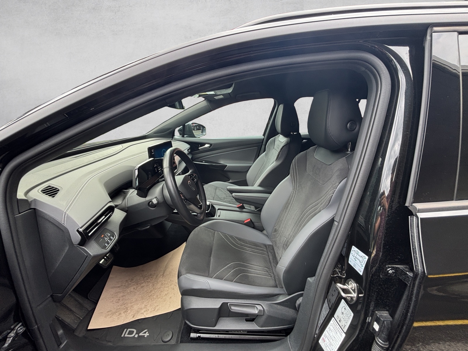 VW ID.4 Pro Performance 77 kWh Life Plus-image-8