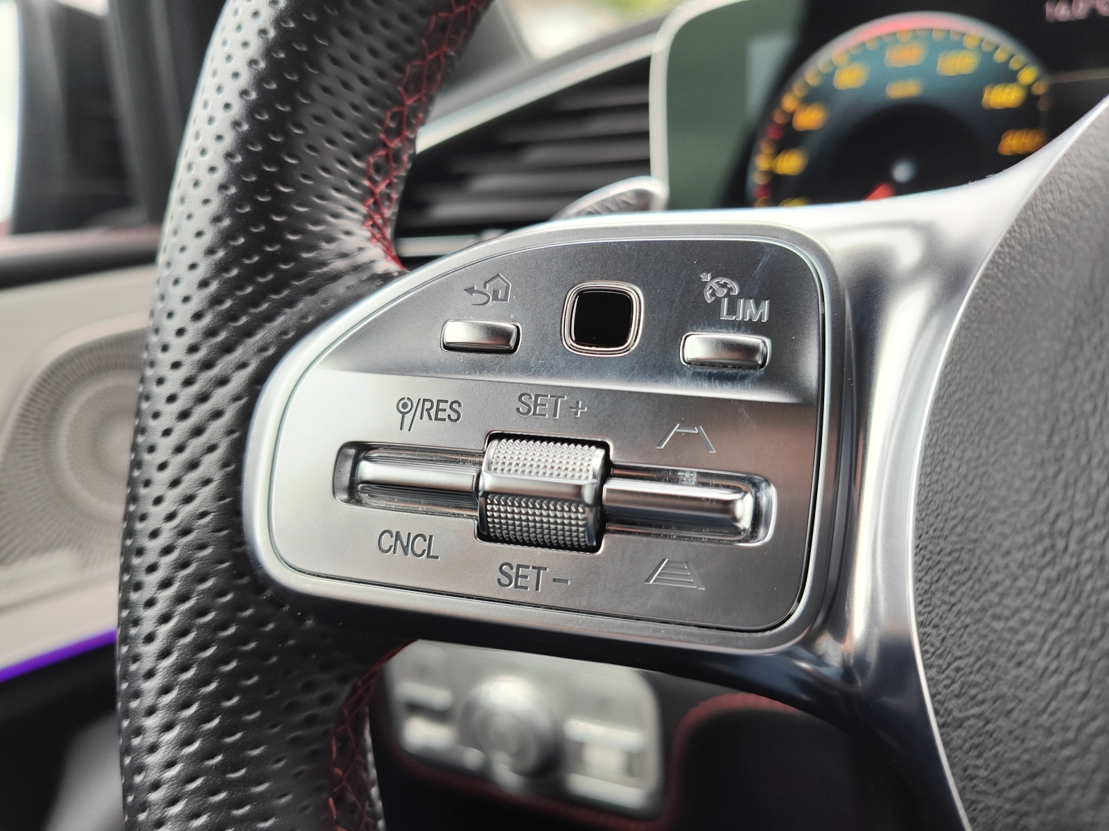MERCEDES-BENZ GLE 53 AMG 4Matic+ 9G-Speedshift-image-8