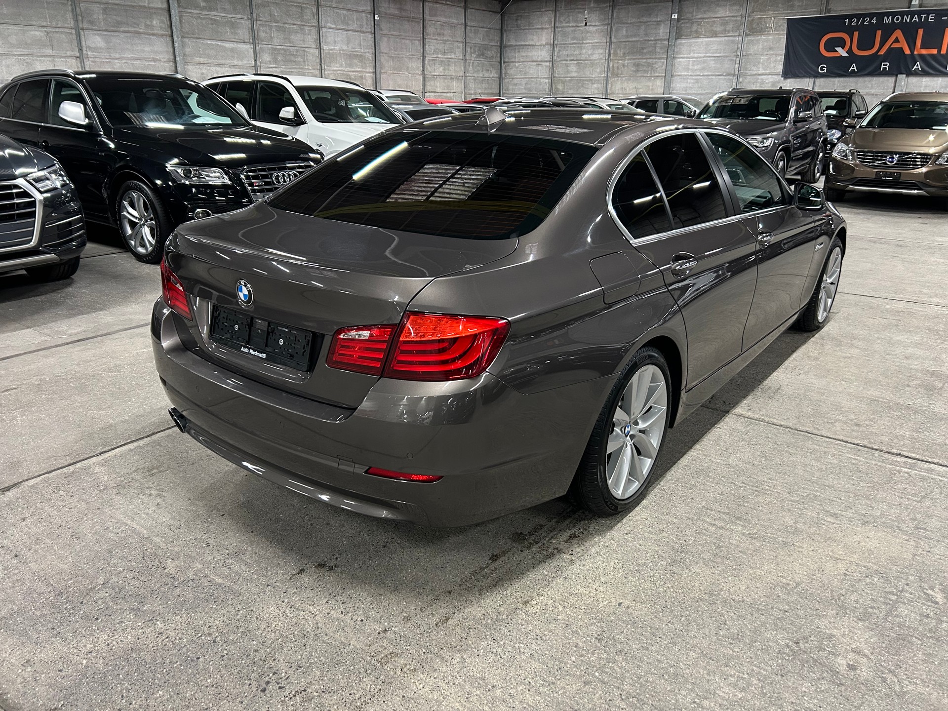 BMW 528i xDrive Steptronic-image-3