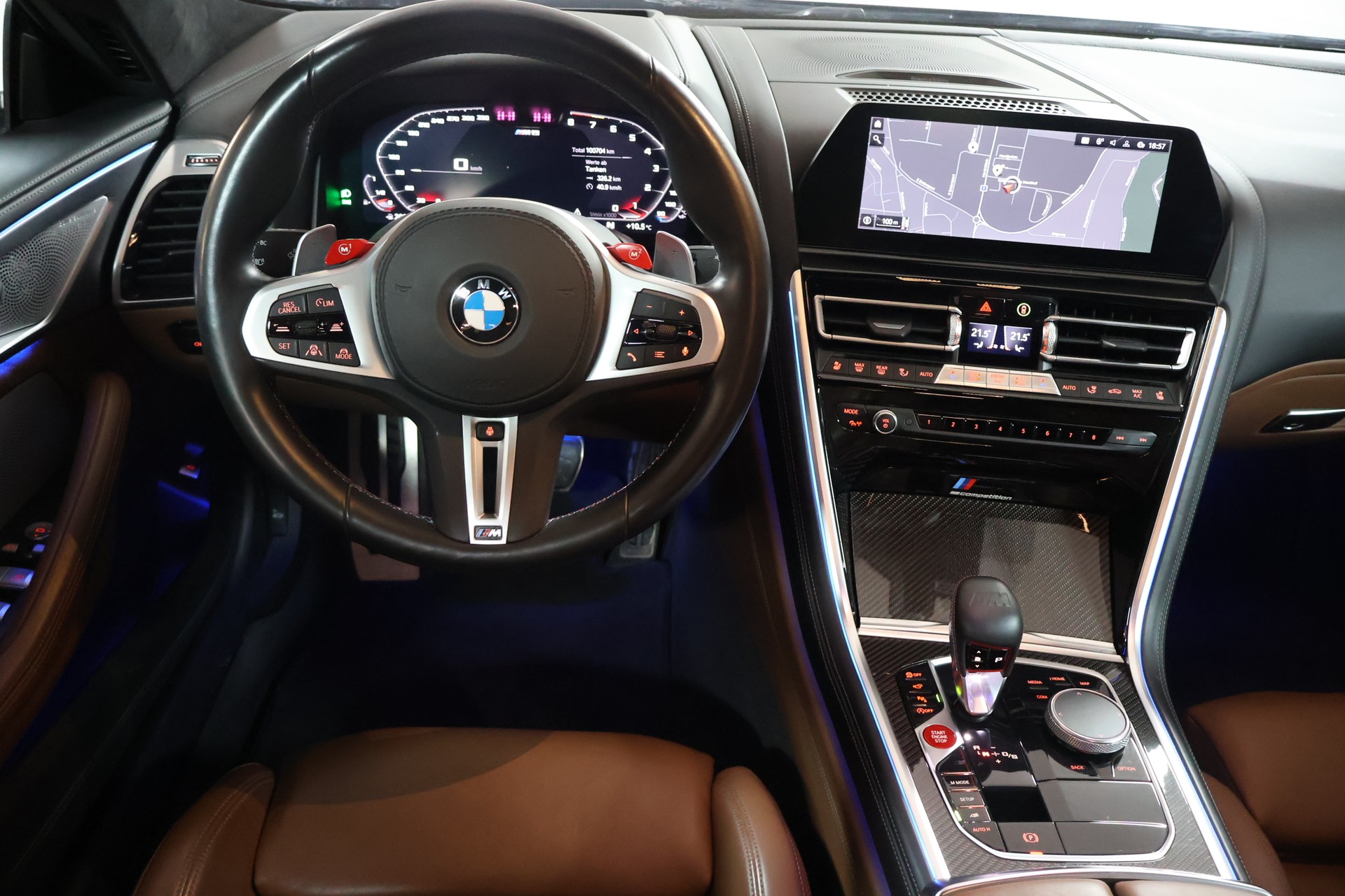 BMW M8 xDrive M Competition Steptronic-image-9
