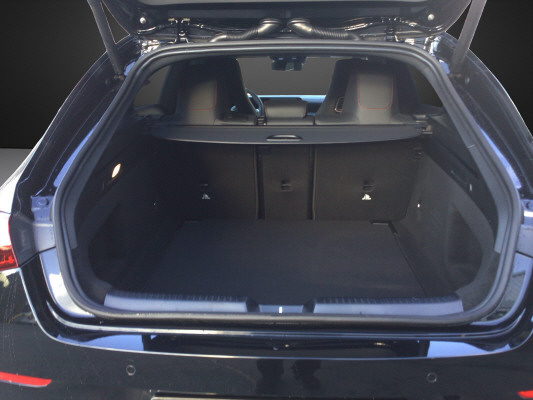 MERCEDES-BENZ CLA SB 200 7G-DCT-image-11