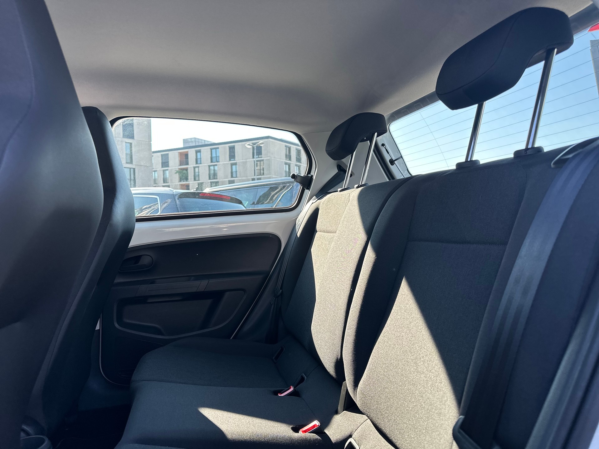 VW Up e-image-3
