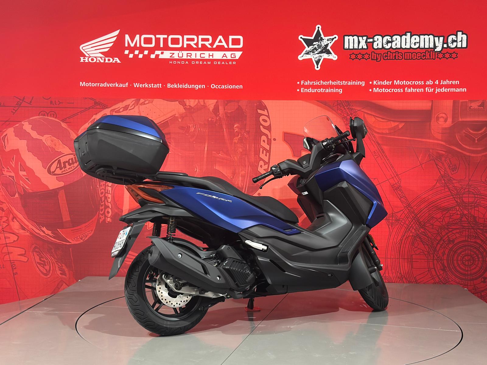 HONDA Nss 125 Forza Smart TopBox *Neufahrzeug*-image-9