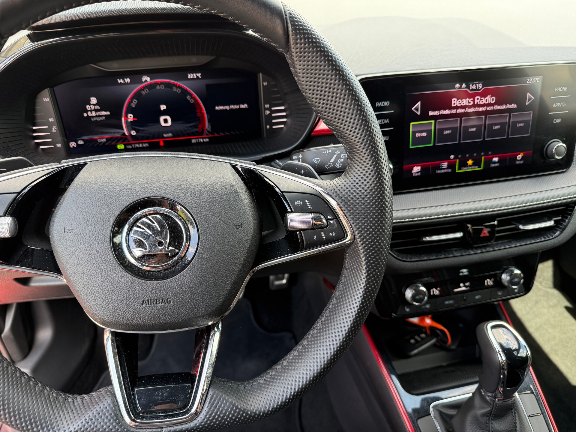 SKODA Fabia 1.0 TSI Monte Carlo DSG-image-11