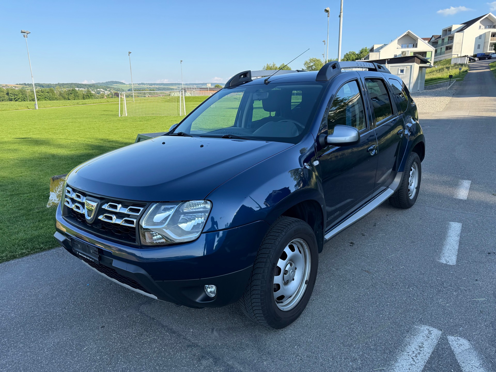 DACIA Duster 1.2 T Lauréate 4x2-image-0