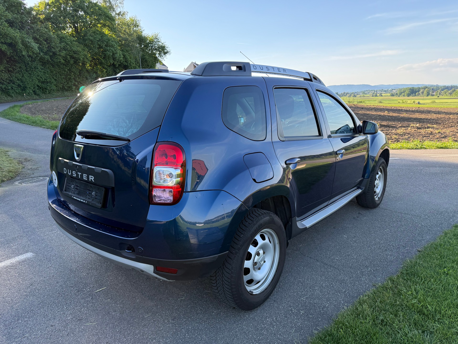 DACIA Duster 1.2 T Lauréate 4x2-image-3