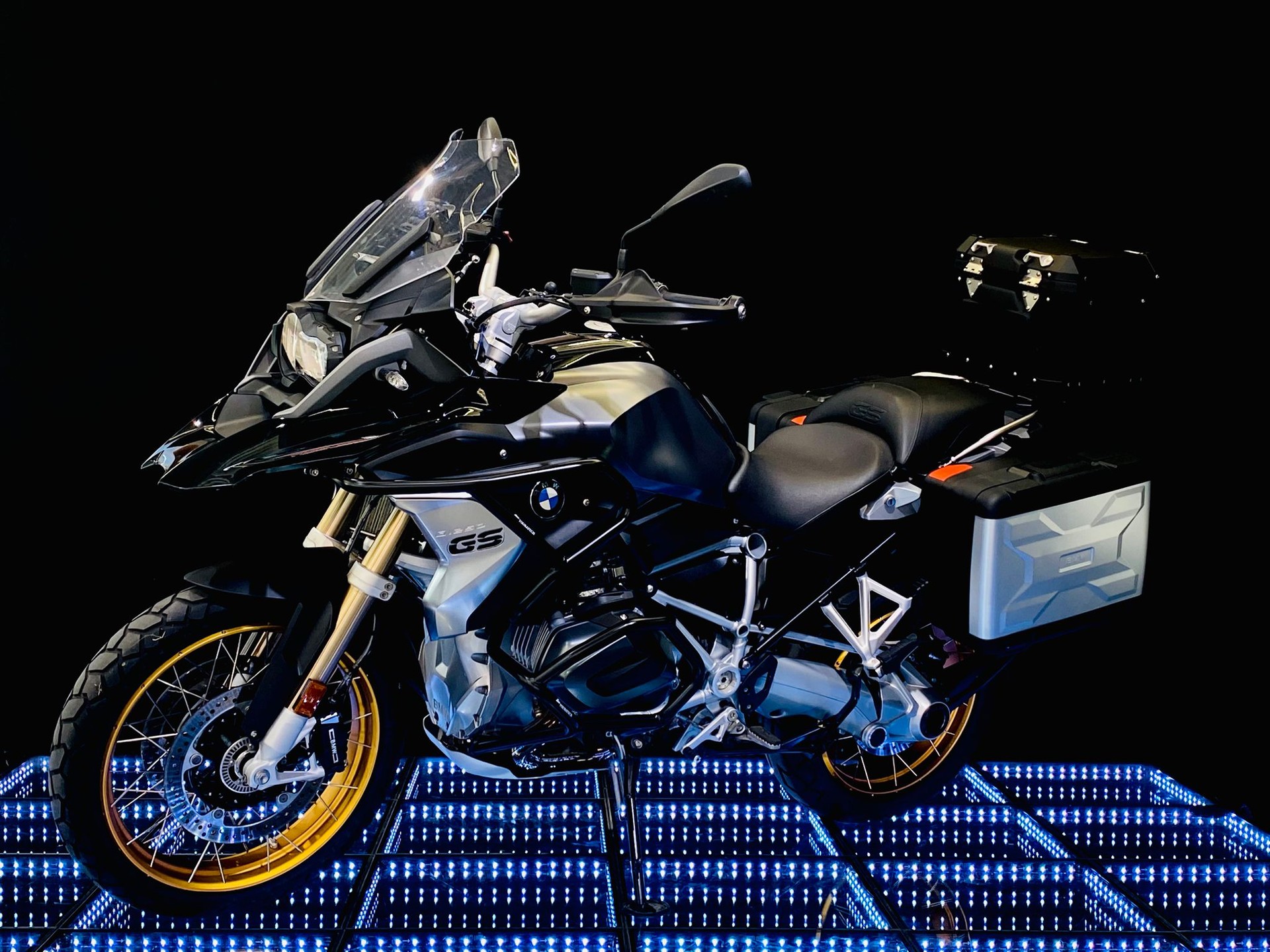 BMW R 1250 GS ABS-showroom-element-1