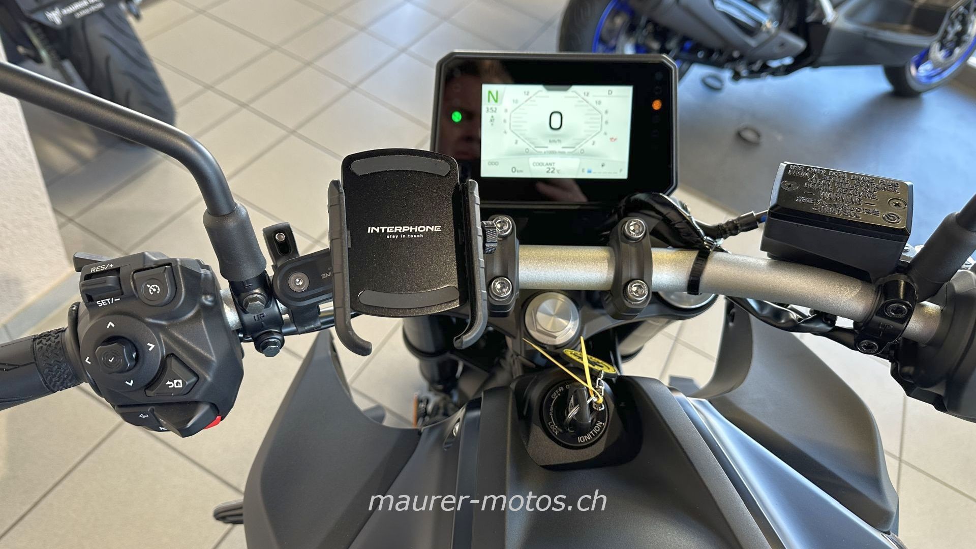 YAMAHA MT 07 Y AMT MOD. 2025-showroom-element-3
