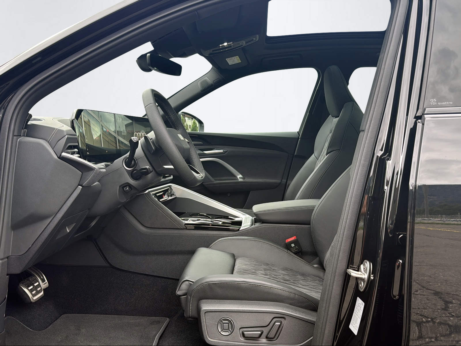 AUDI Q5 SUV TDI quattro 150 kW S t. 2000ccm 204PS/150kW 4 Zylinder TDI Diesel / mHEV-image-7
