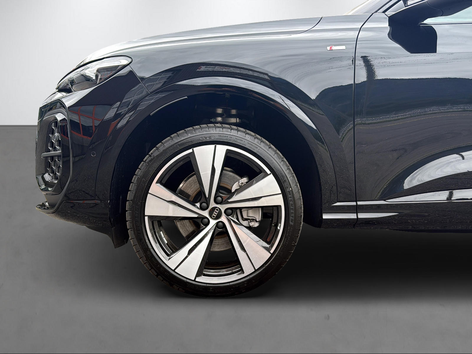AUDI Q5 SUV TDI quattro 150 kW S t. 2000ccm 204PS/150kW 4 Zylinder TDI Diesel / mHEV-image-4