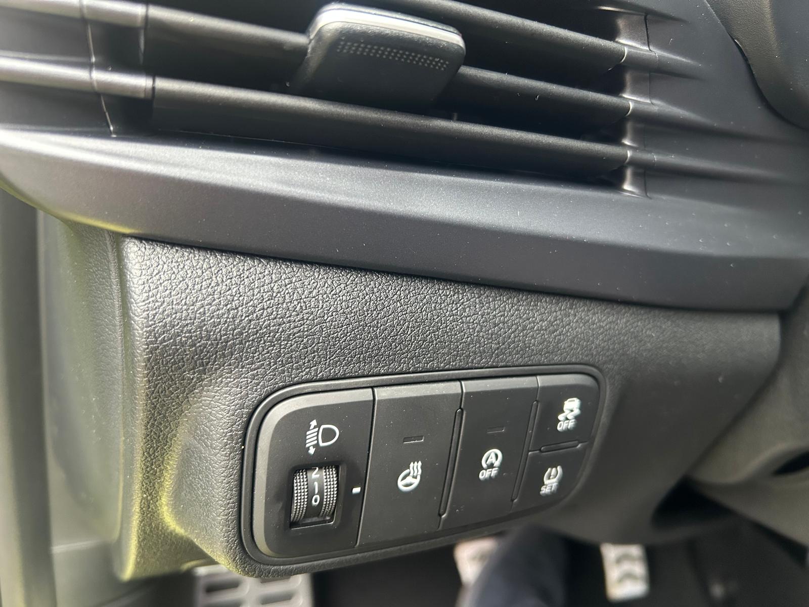 HYUNDAI Bayon 1.0 T-GDi Amplia DCT-image-1