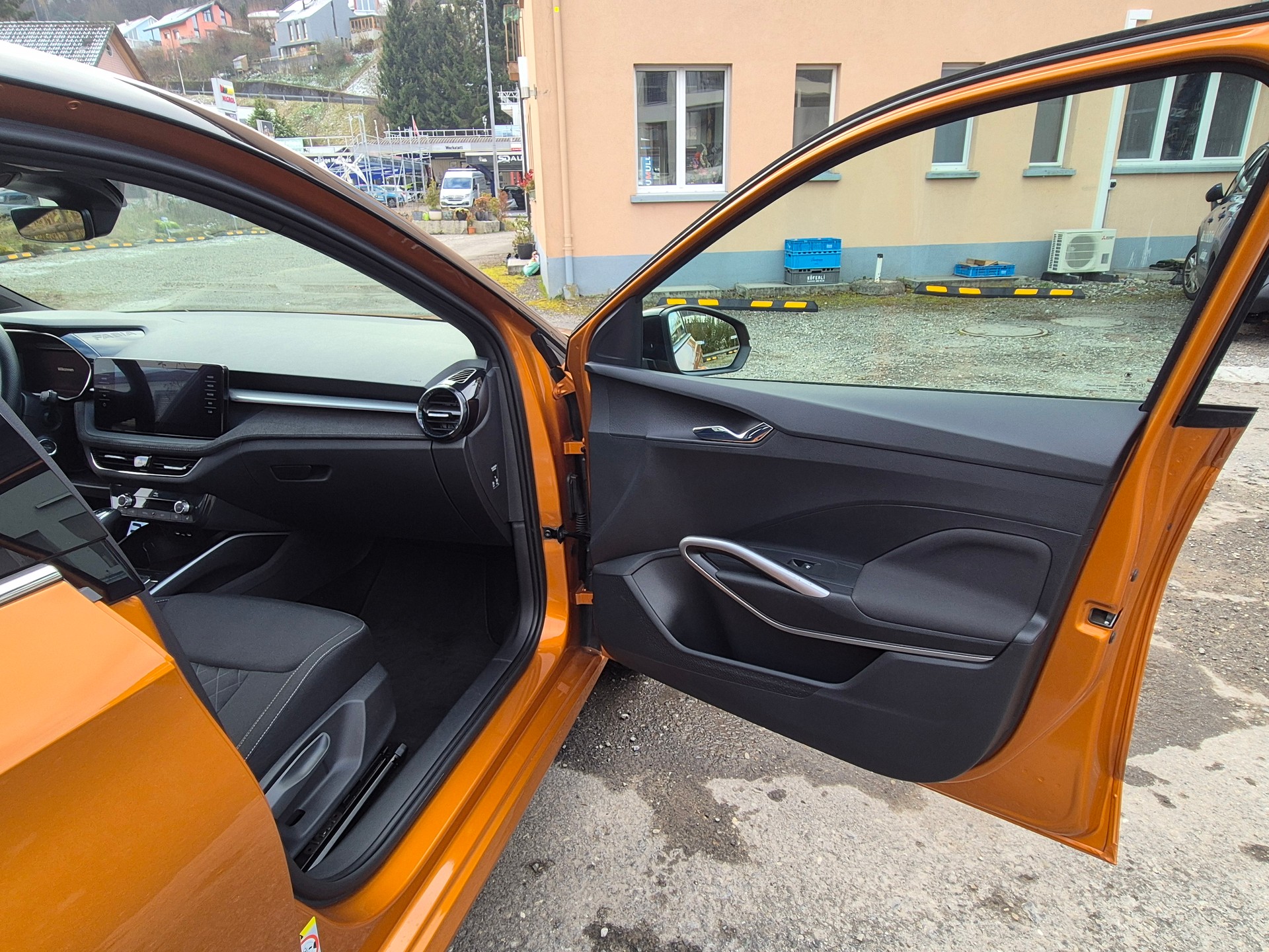 SKODA Fabia 1.0 TSI Style DSG-image-15