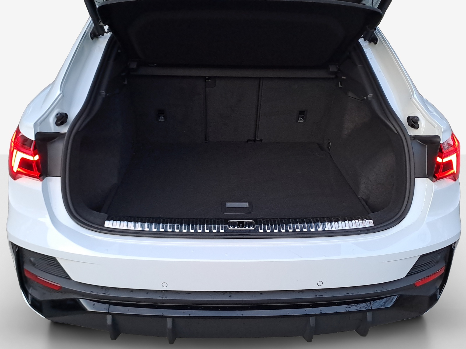 AUDI Q3 Sportback 35 TFSI S line Attraction S-tronic-image-12