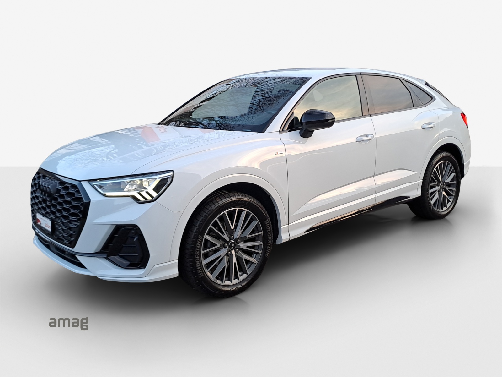 AUDI Q3 Sportback 35 TFSI S line Attraction S-tronic-image-0