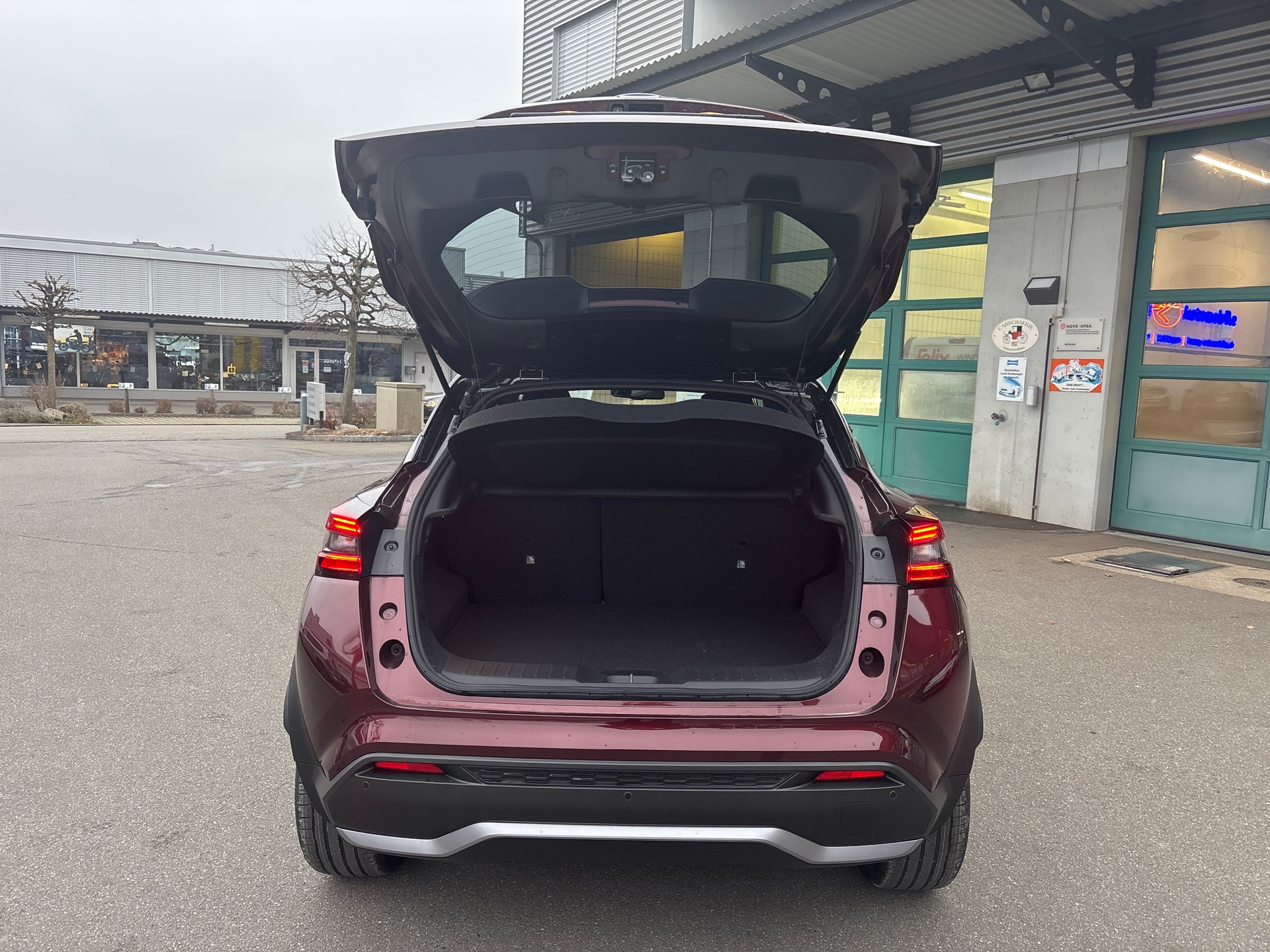 NISSAN Juke 1.6 FHEV N-Design-image-16
