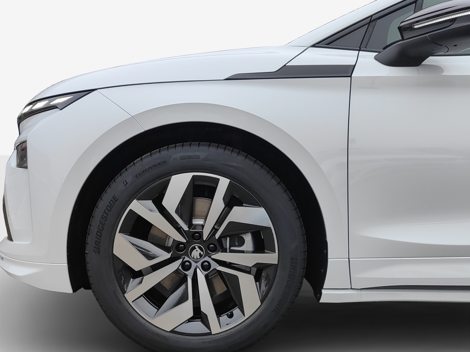 SKODA Enyaq 85x Sportline 4x4-image-13