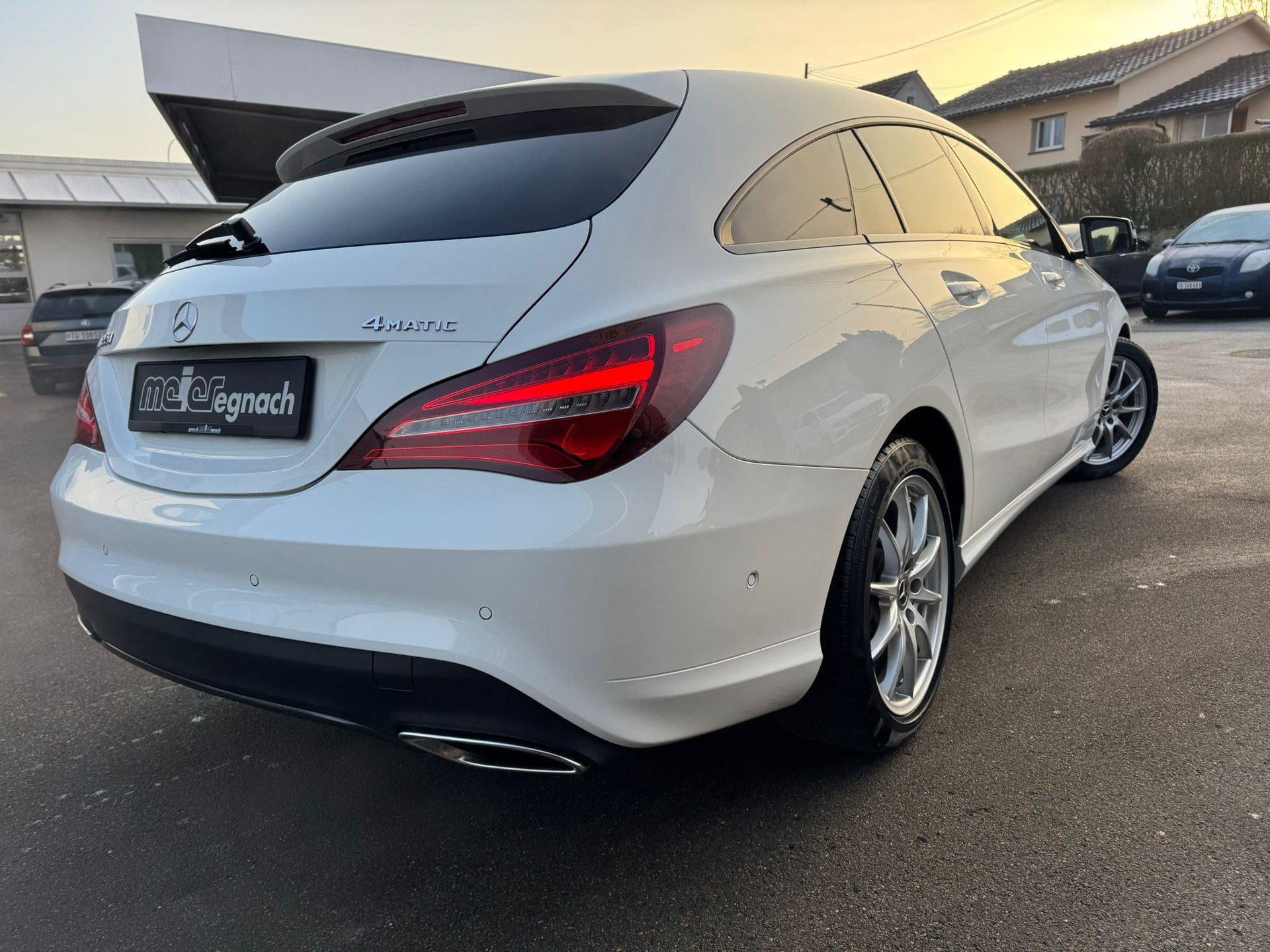 MERCEDES-BENZ CLA Shooting Brake 220 Urban 4Matic 7G-DCT-image-6