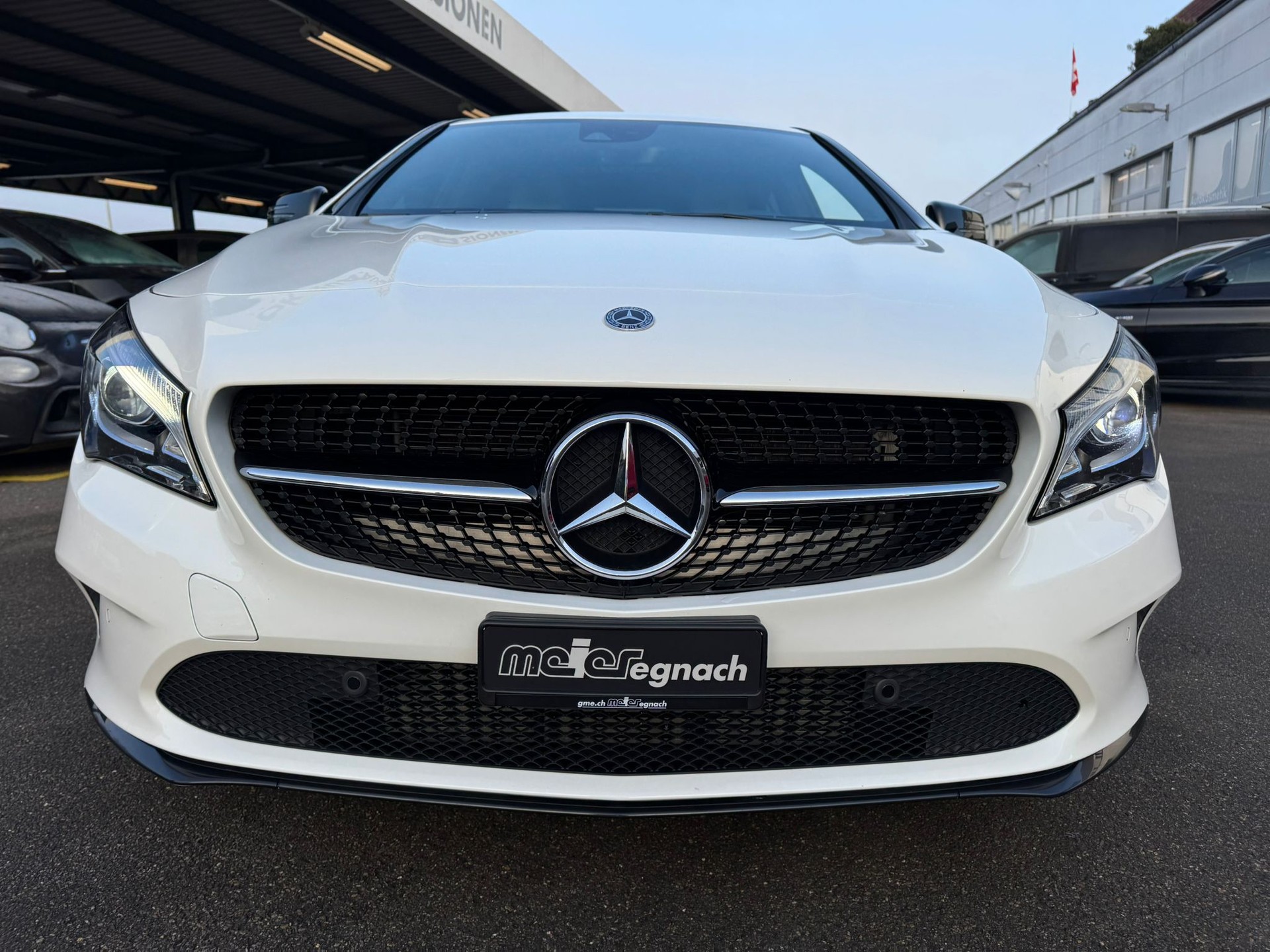 MERCEDES-BENZ CLA Shooting Brake 220 Urban 4Matic 7G-DCT-image-2