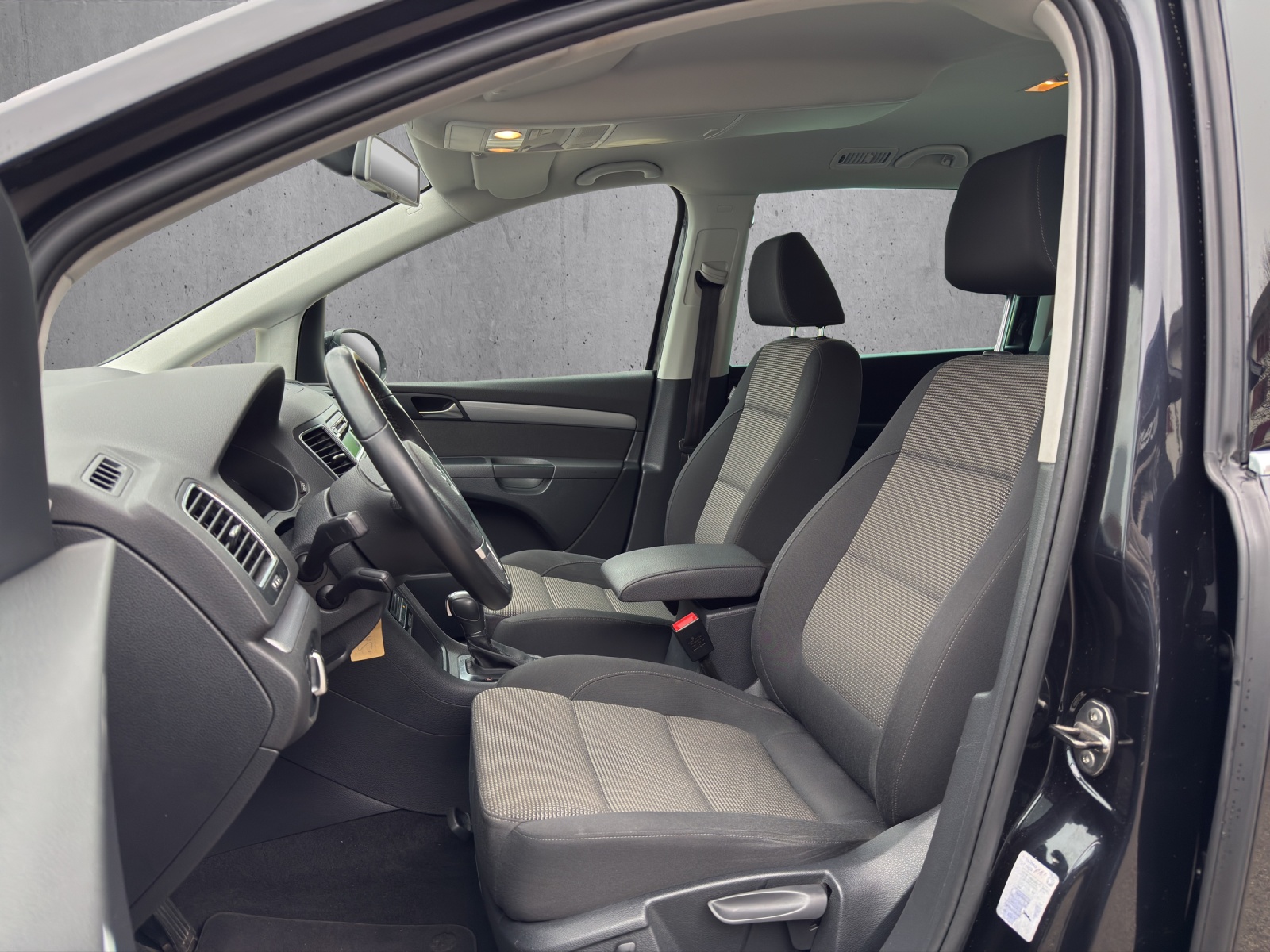 VW Sharan 2.0 TDI BMT Comfortline DSG-image-6