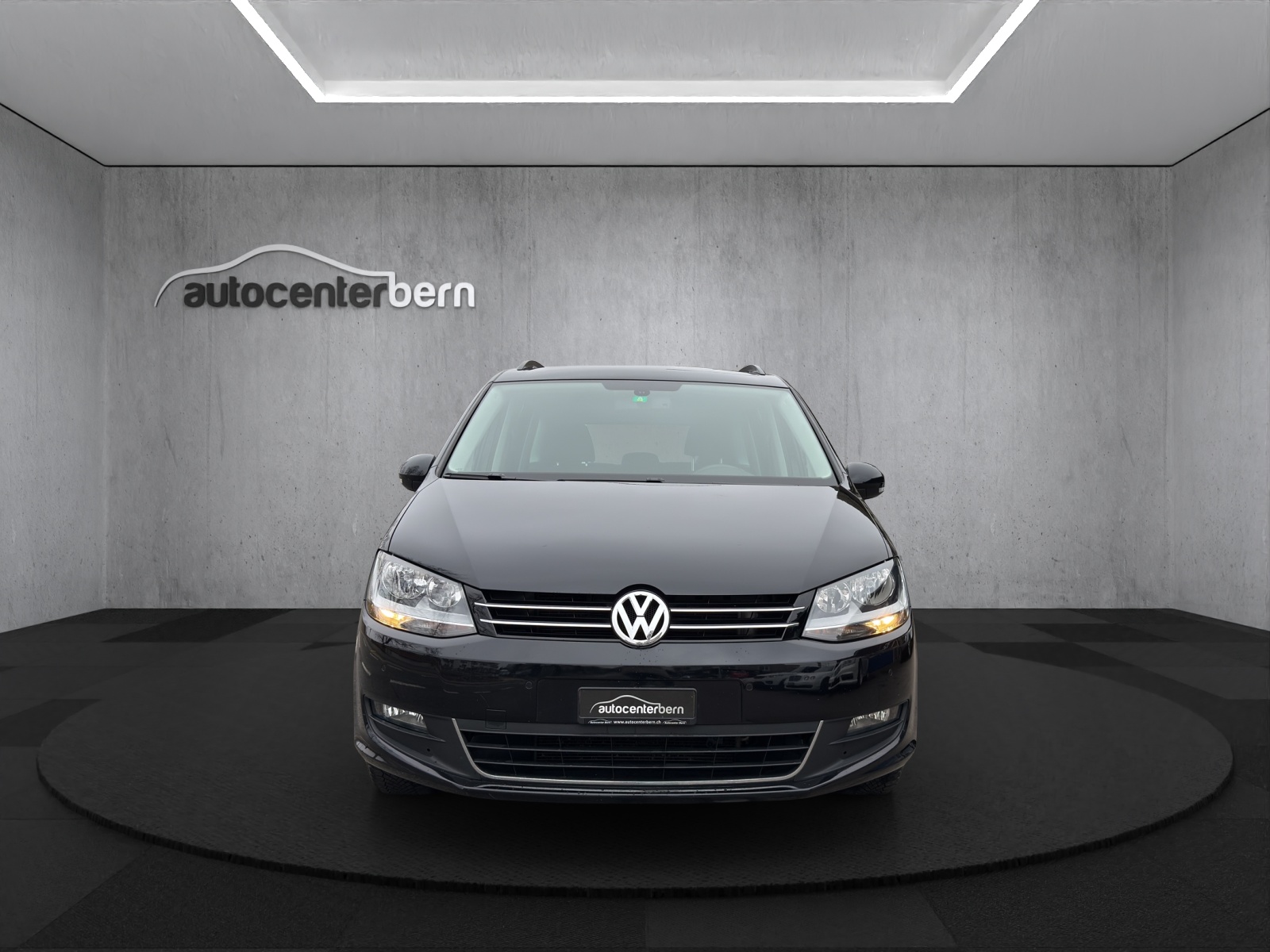 VW Sharan 2.0 TDI BMT Comfortline DSG-image-1