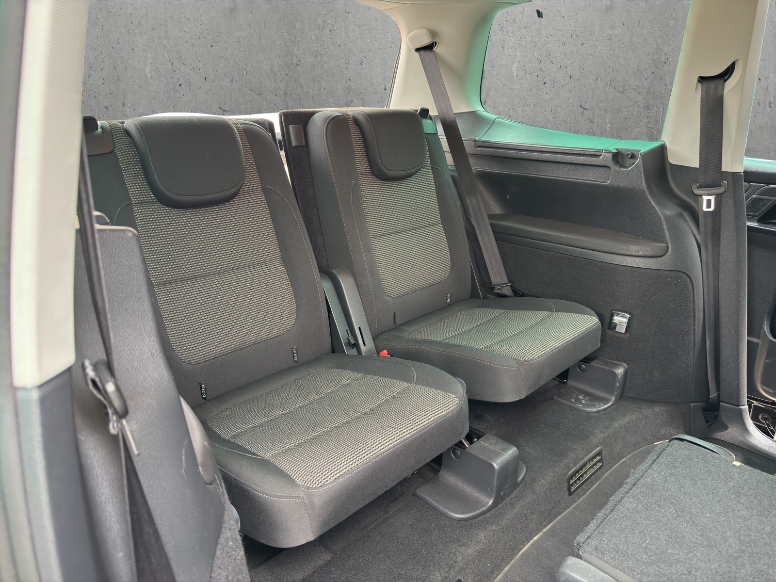 VW Sharan 2.0 TDI BMT Comfortline DSG-image-12