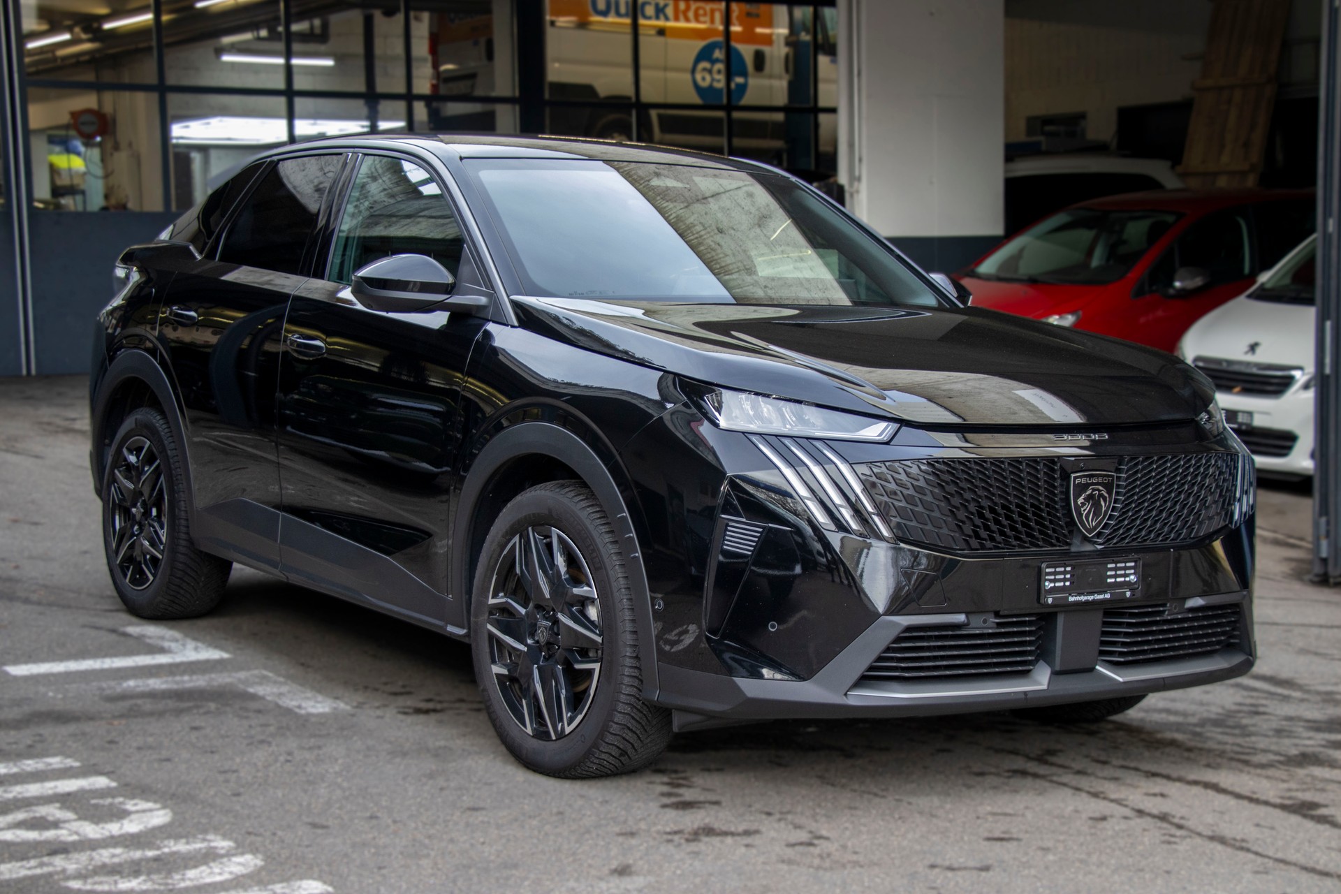 PEUGEOT 3008 145 e-DSC6 Hybrid Allure-image-3
