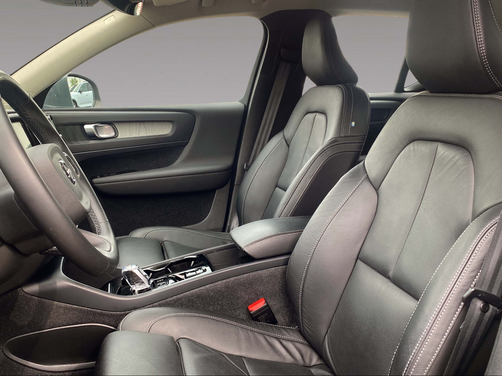 VOLVO XC40 T5 TwE Inscription DCT-image-7