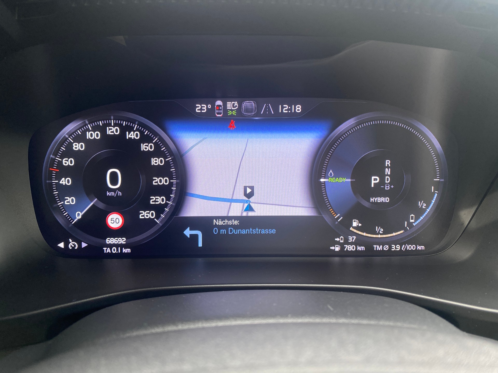 VOLVO XC40 T5 TwE Inscription DCT-image-10