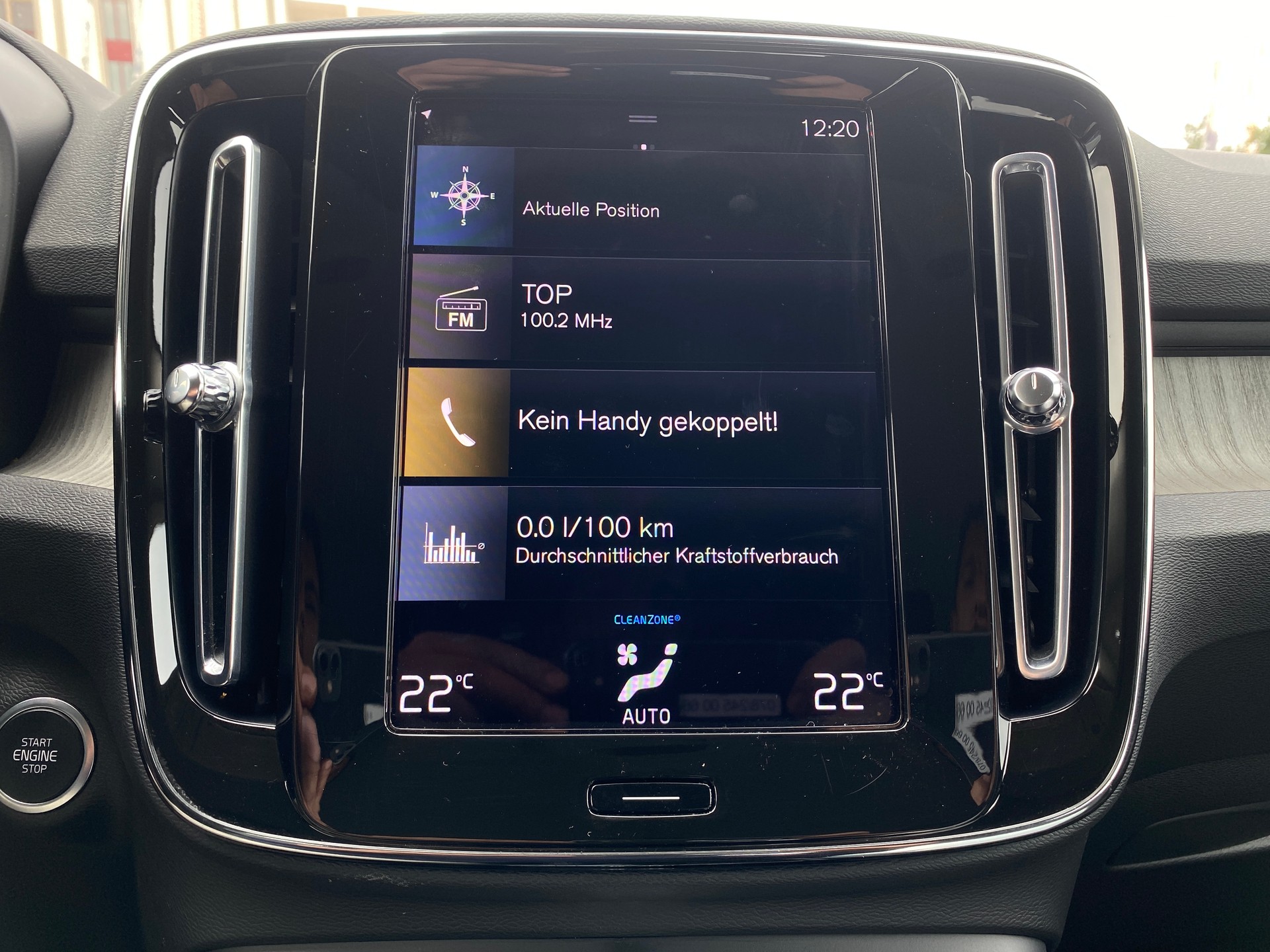 VOLVO XC40 T5 TwE Inscription DCT-image-13