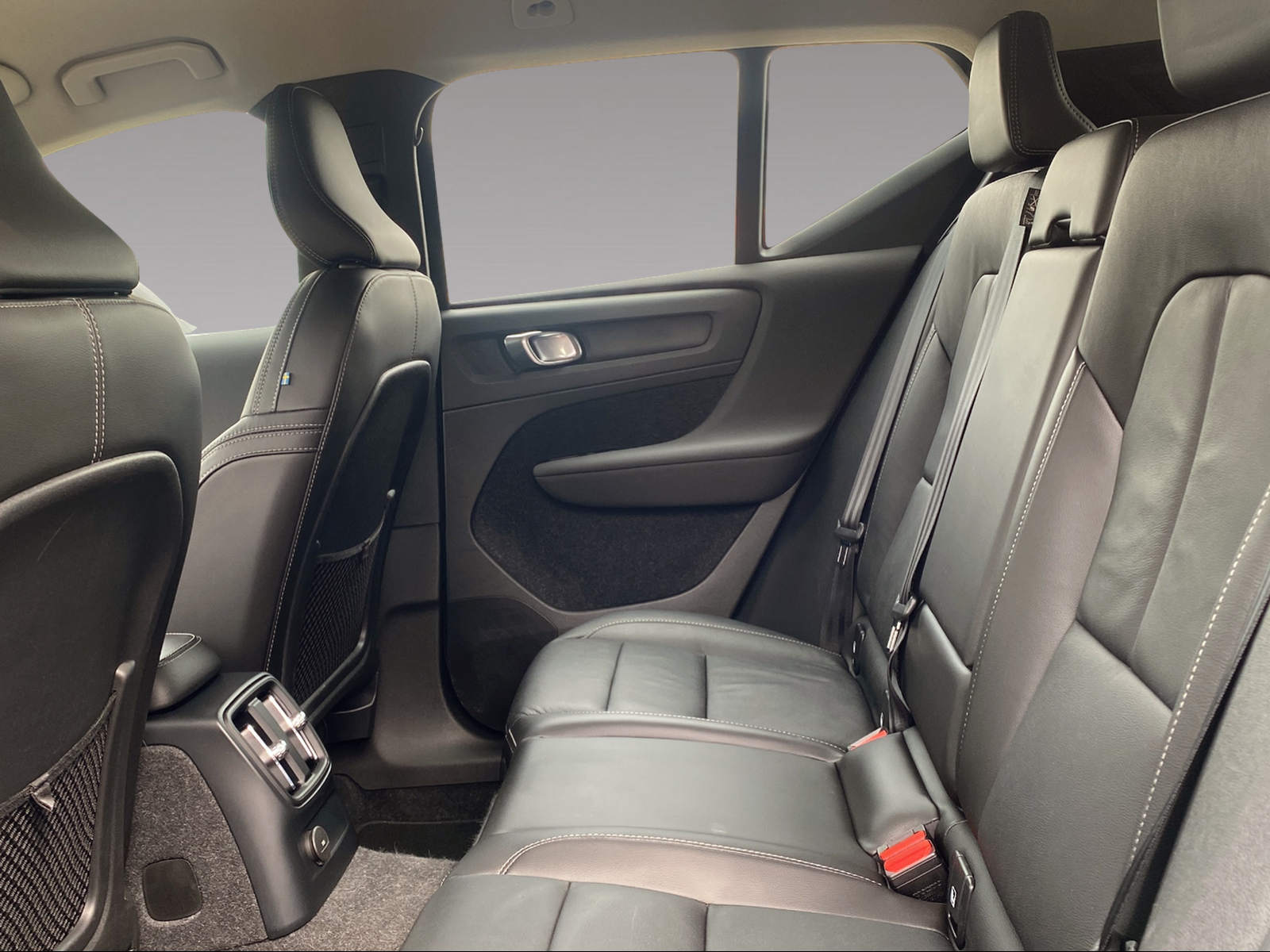 VOLVO XC40 T5 TwE Inscription DCT-image-15