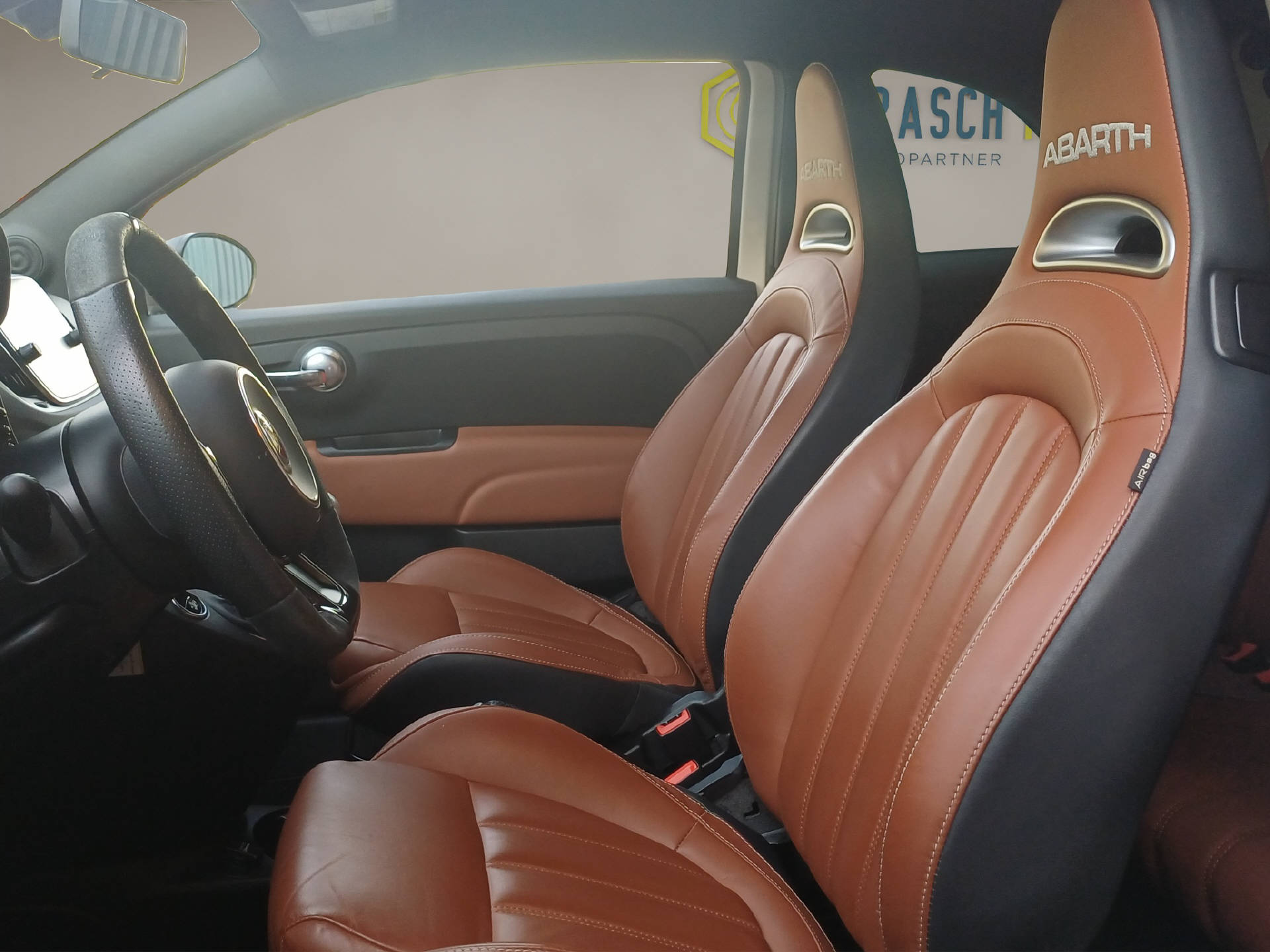 FIAT 595 Abarth 1.4 T-Jet 180 Competizione-image-8
