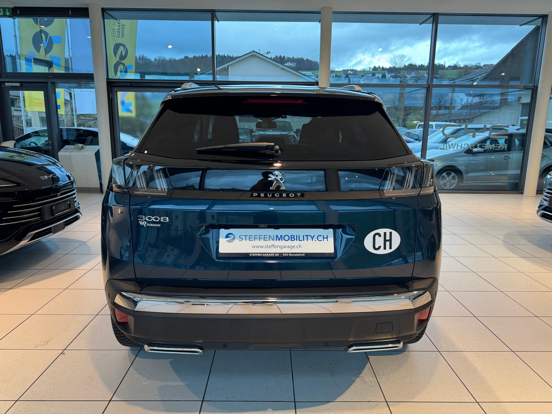 PEUGEOT 3008 1.2 PT All.Pack EAT8-image-8