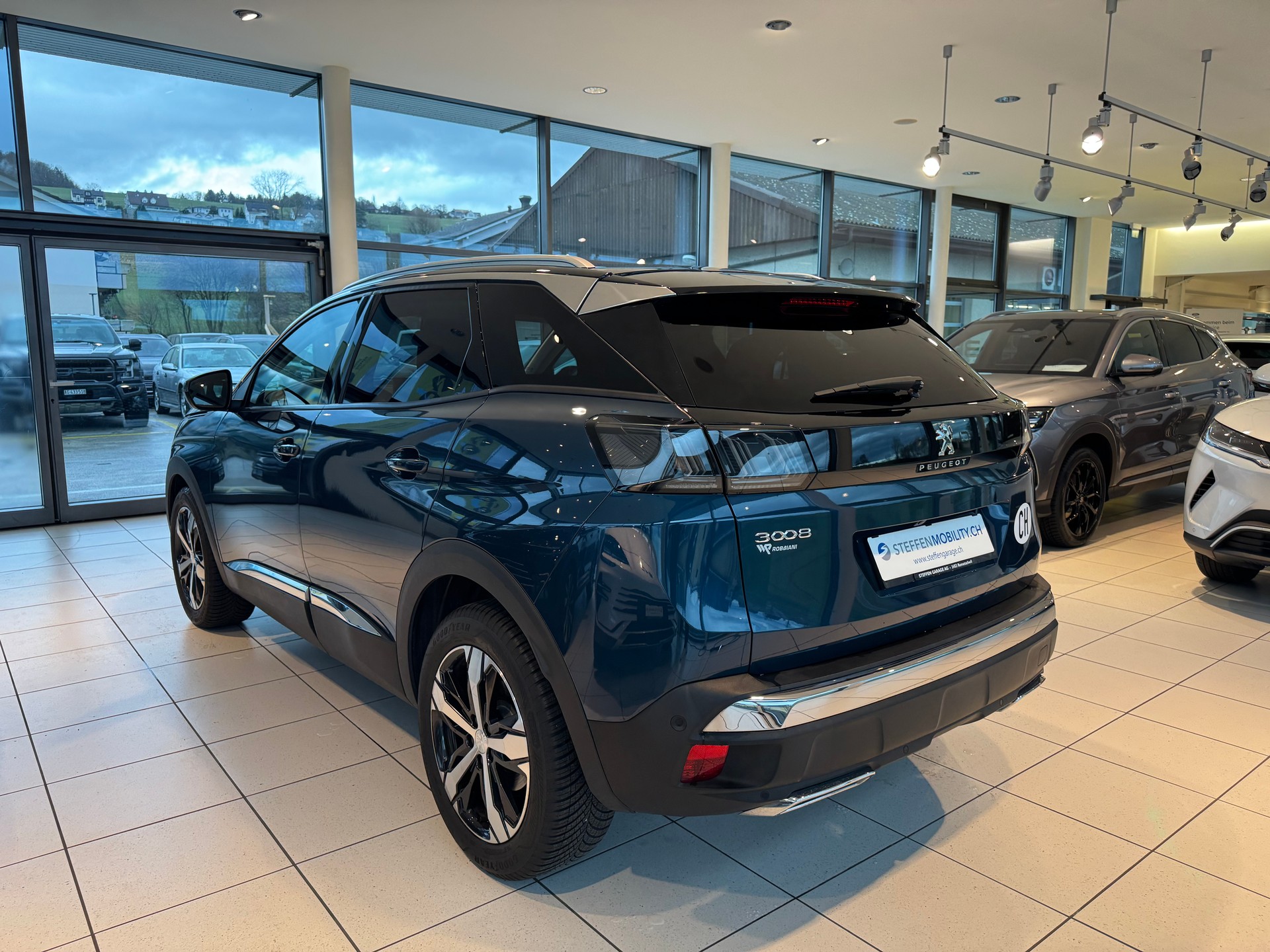 PEUGEOT 3008 1.2 PT All.Pack EAT8-image-9